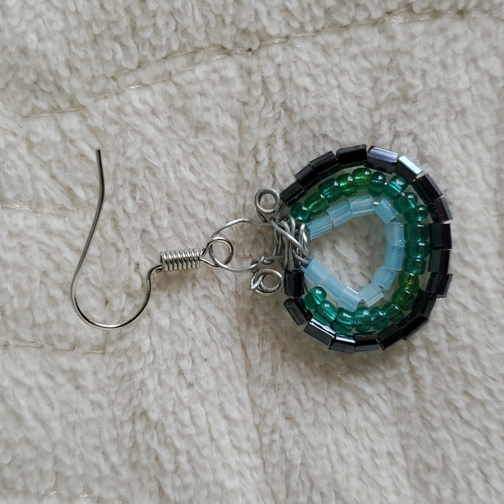 3/10 Colorful Earrings - Picture 4 of 10